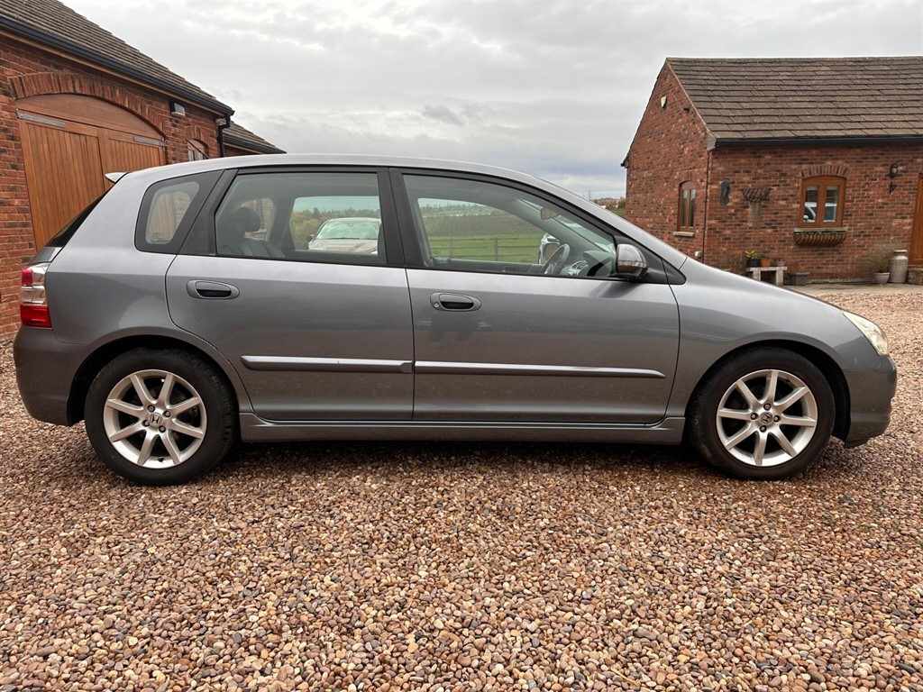 Used Honda Civic 2004 for sale - 76476283: Photo 7