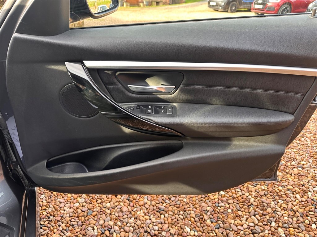 Used BMW 3 Series 2017 for sale - 76978070: Photo 26