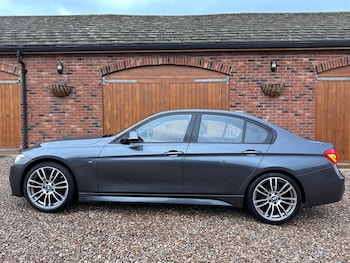 Used BMW 3 Series 2017 for sale - 76978070: Photo