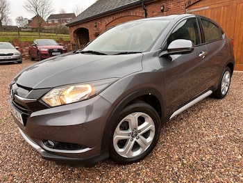 Used Honda HR-V 2015 for sale - 77326589: Photo