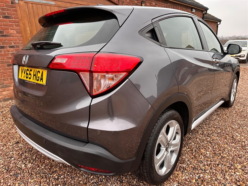 Used Honda HR-V 2015 for sale - 77326589: Photo 8