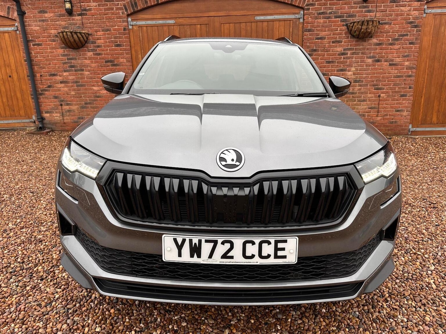 Used Skoda Karoq 2023 for sale - 77638709: Photo 2