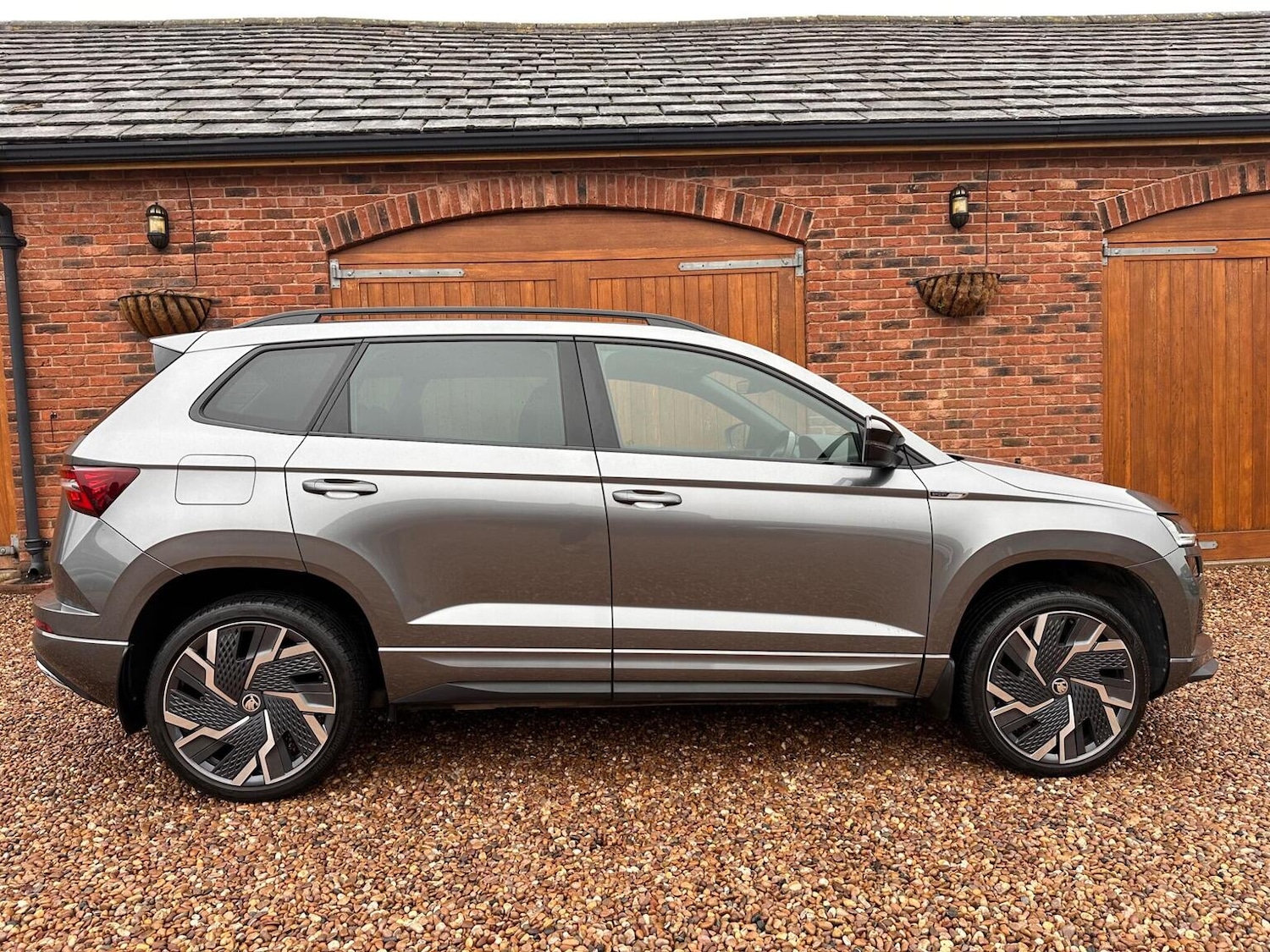 Used Skoda Karoq 2023 for sale - 77638709: Photo 4