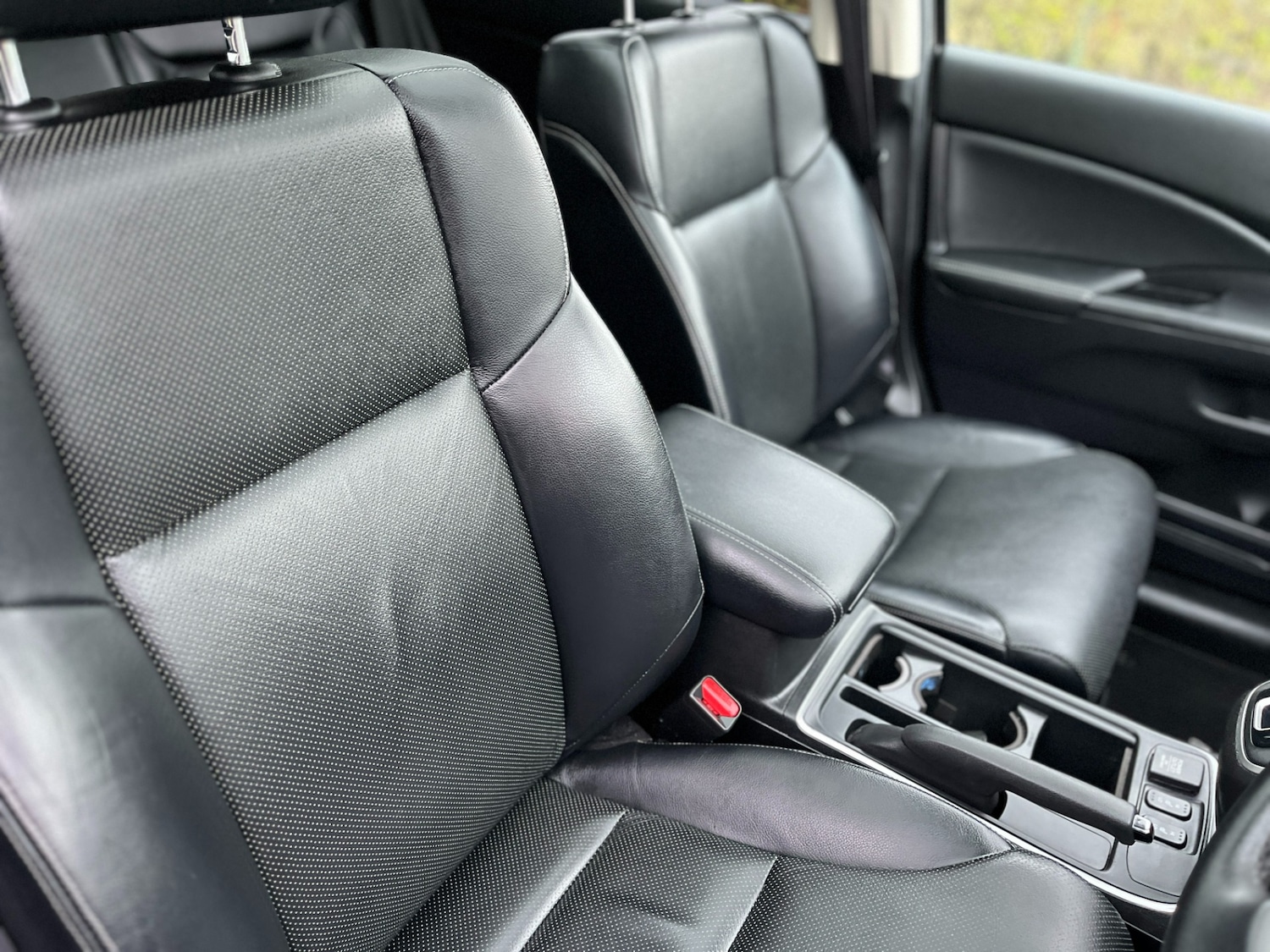 Used Honda CR-V 2017 for sale - 76805031: Photo 16