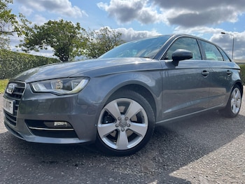 Used Audi A3 2013 for sale - 76128637: Photo 2