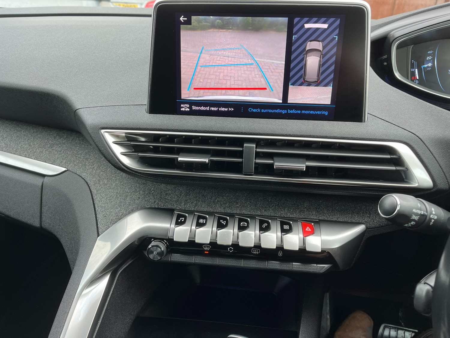 Used Peugeot 3008 2018 for sale - 76705715: Photo 7