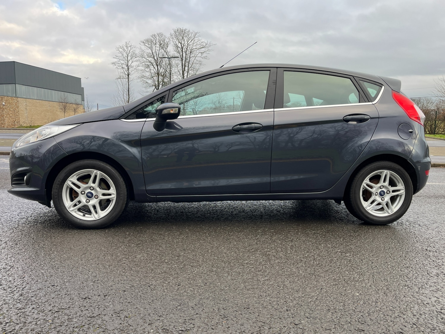 Used Ford Fiesta 2014 for sale - 77240755: Photo 2