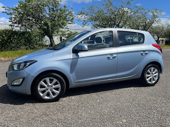 Used Hyundai i20 2014 for sale - 79042164: Photo