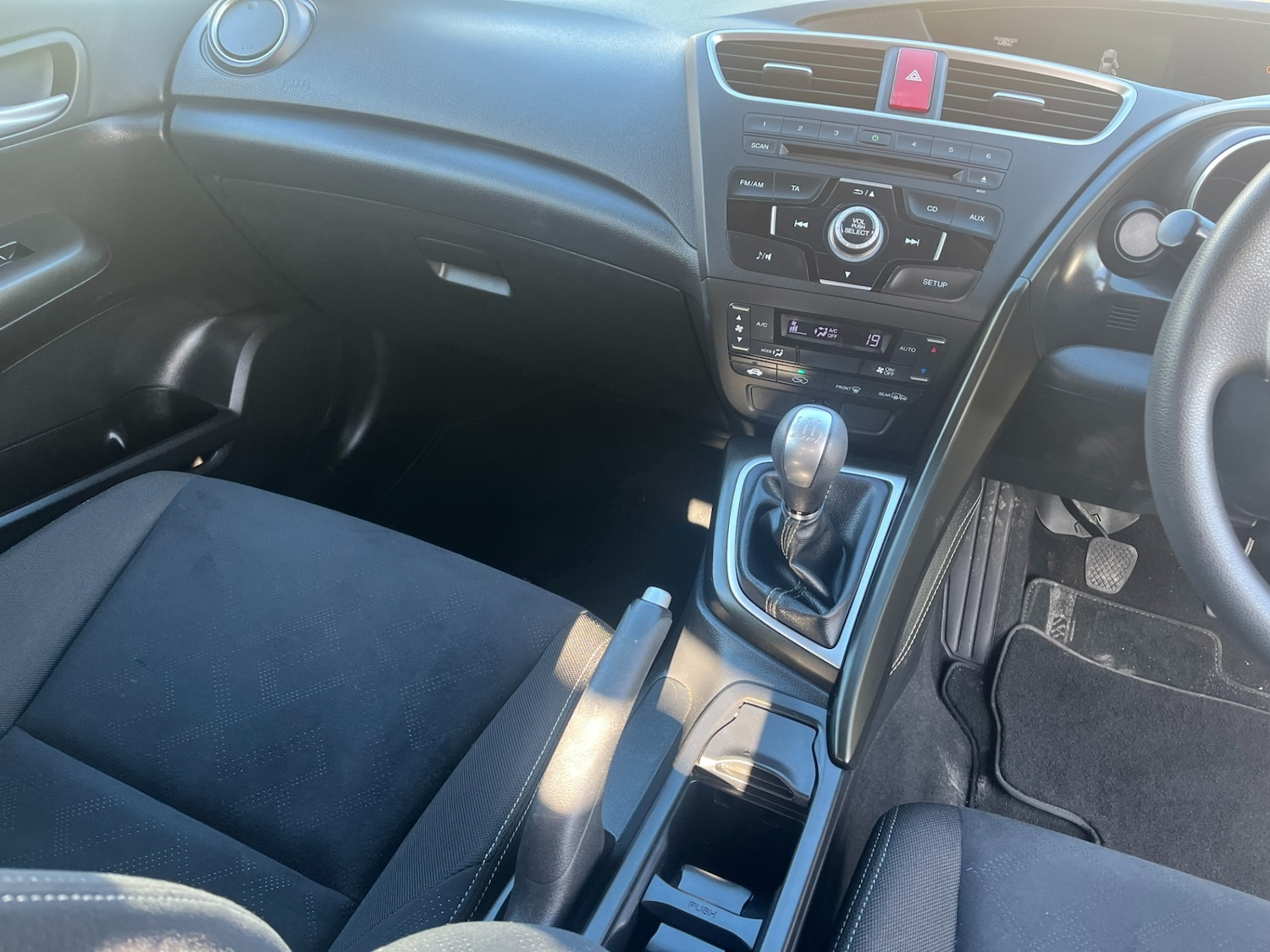 Used Honda Civic 2014 for sale - 77974192: Photo 15