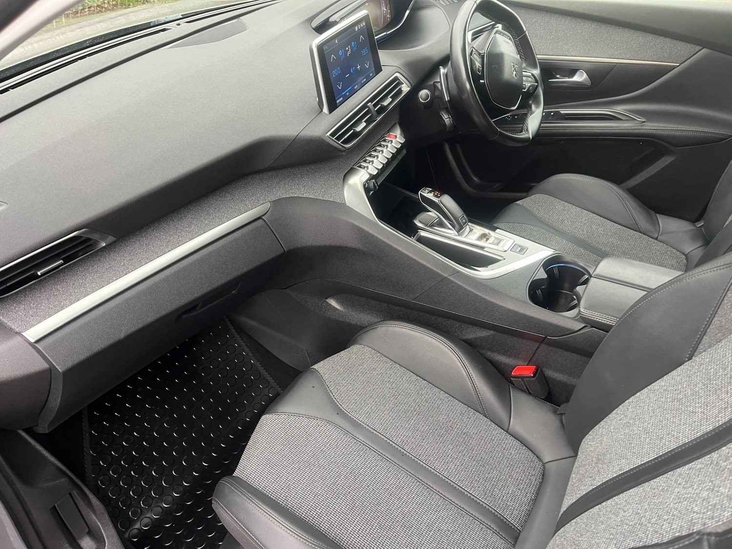 Used Peugeot 5008 2020 for sale - 77997011: Photo 19