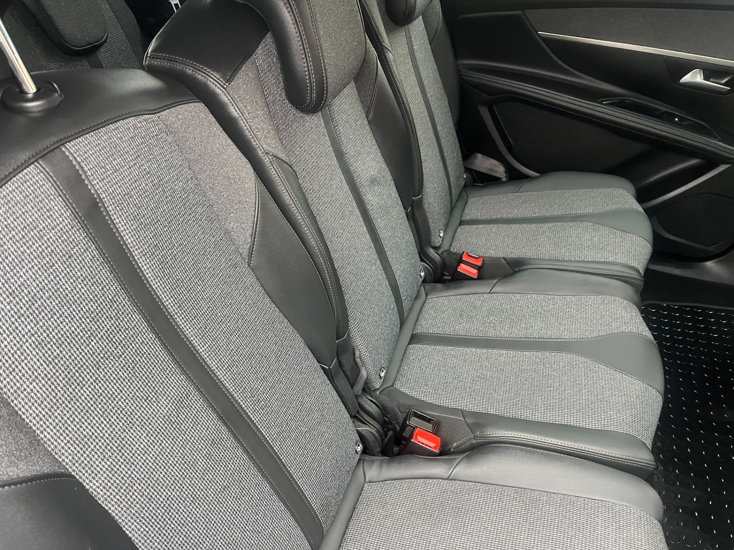 Used Peugeot 5008 2020 for sale - 77997011: Photo 25