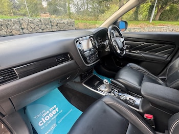 Used Mitsubishi Outlander 2015 for sale - 75968776: Photo