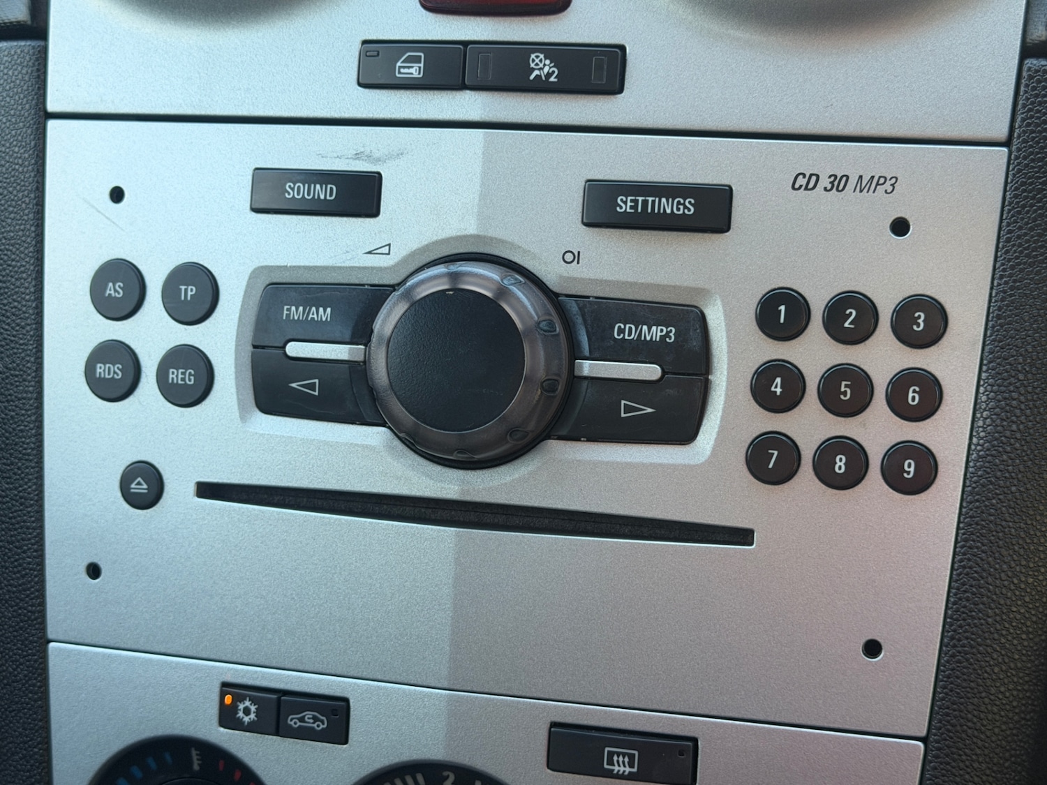 Used Vauxhall Corsa 2009 for sale - 77432901: Photo 33