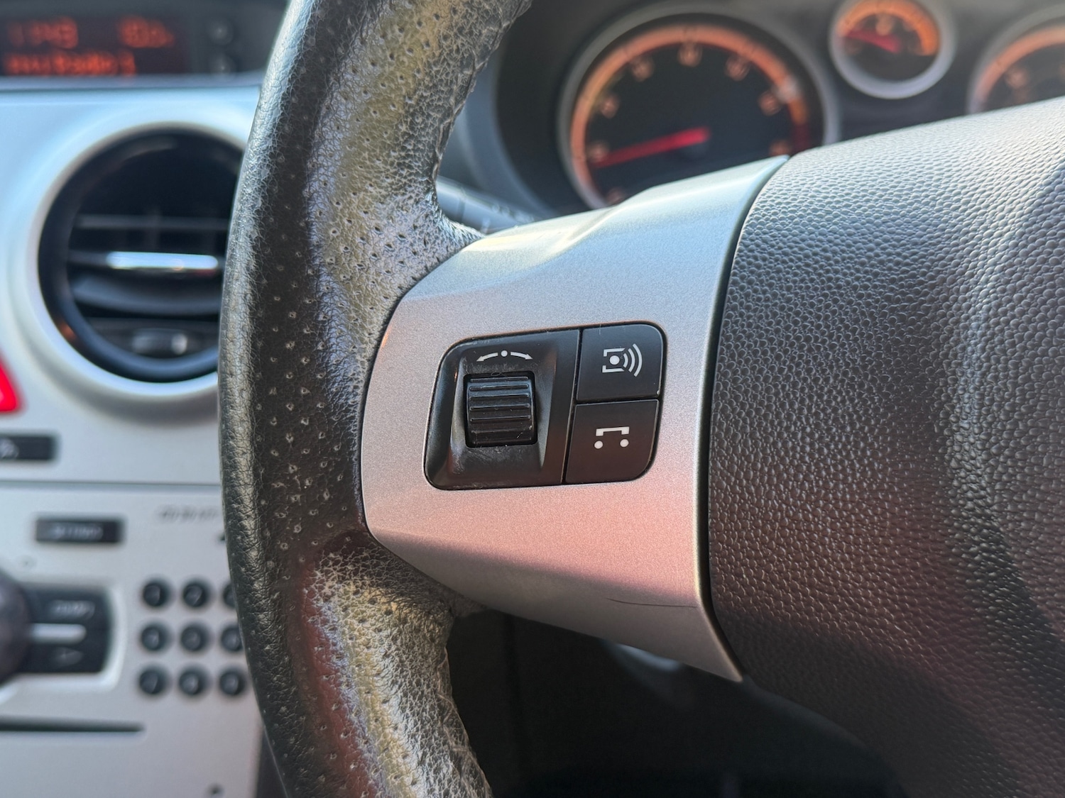 Used Vauxhall Corsa 2009 for sale - 77432901: Photo 38