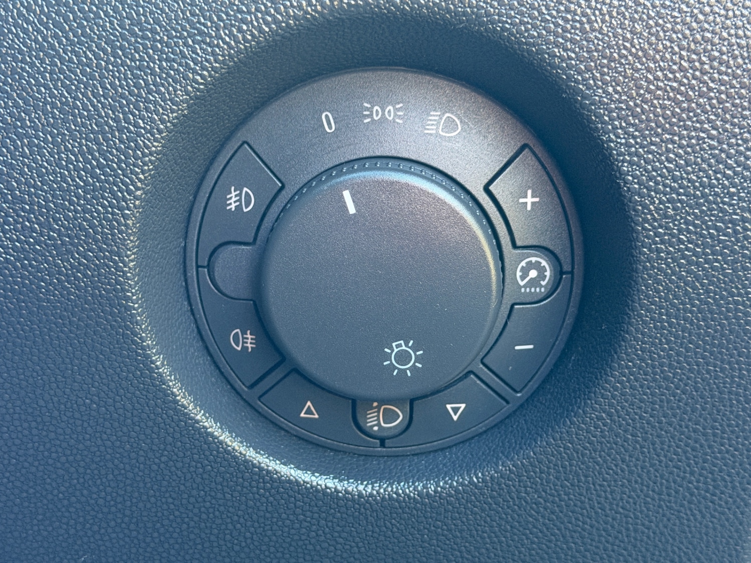 Used Vauxhall Corsa 2009 for sale - 77432901: Photo 40