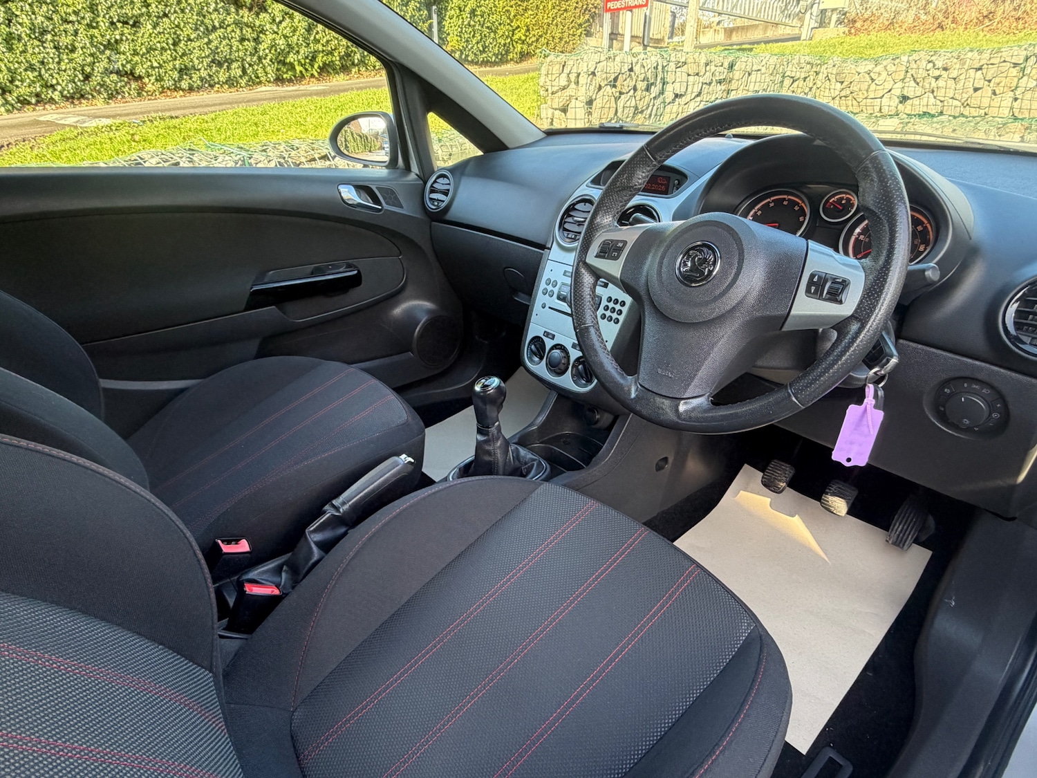 Used Vauxhall Corsa 2009 for sale - 77432901: Photo 9