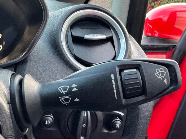 Used Ford Fiesta 2015 for sale - 76237498: Photo 34