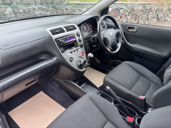 Used Honda Civic 2005 for sale - 76182231: Photo 2