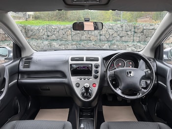 Used Honda Civic 2005 for sale - 76182231: Photo 4