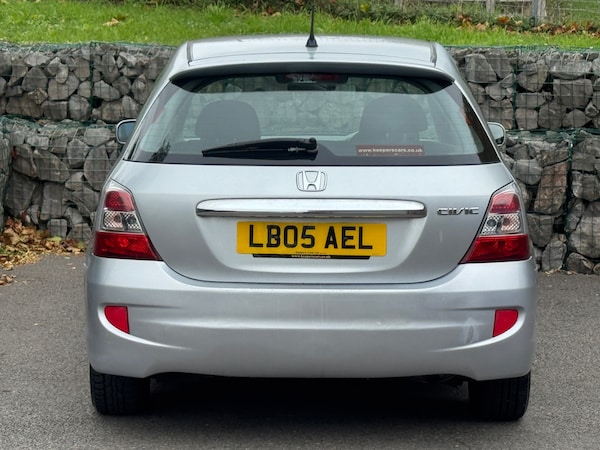 Used Honda Civic 2005 for sale - 76182231: Photo 7