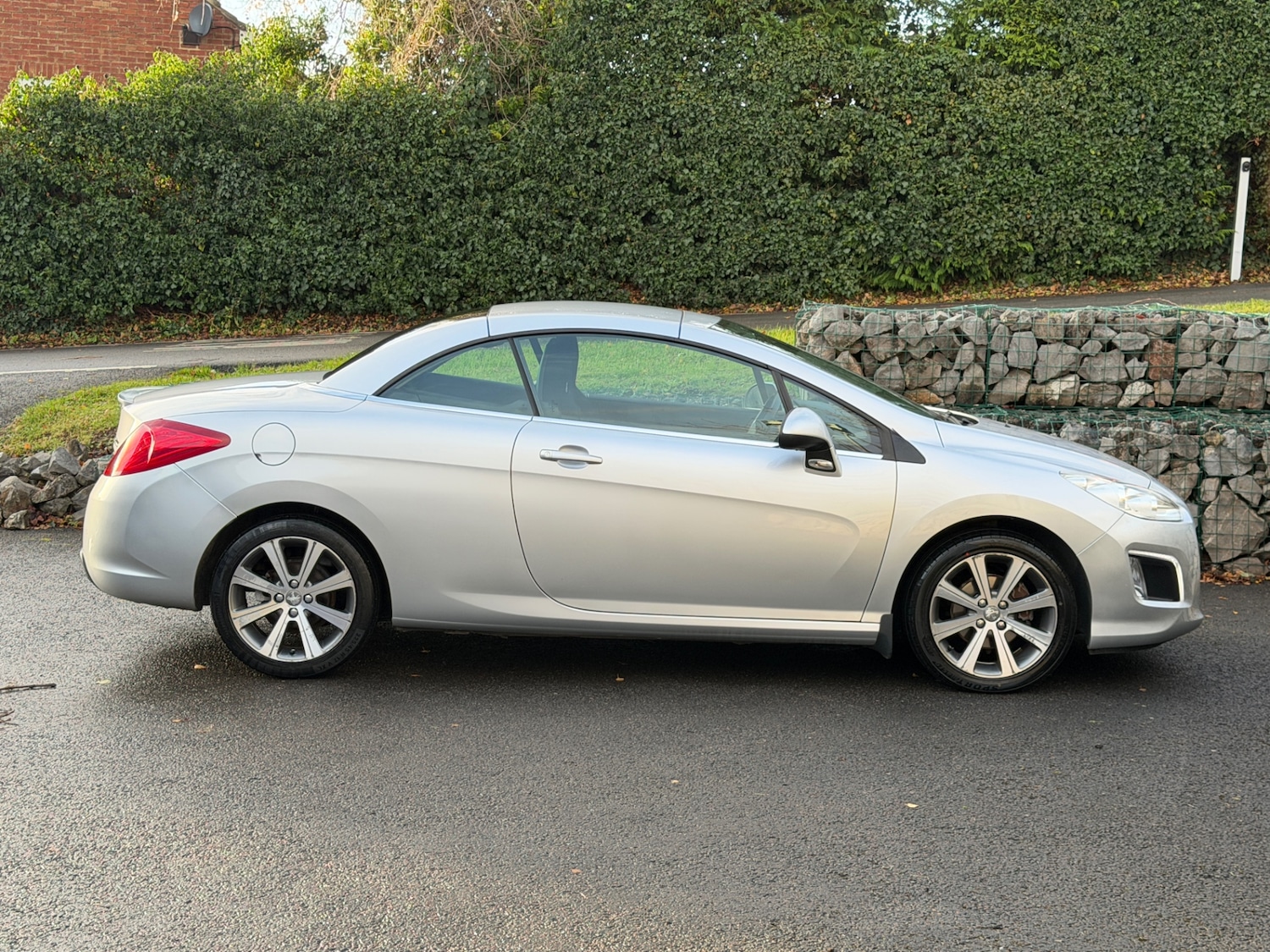 Used Peugeot 308 2013 for sale - 76780420: Photo 14
