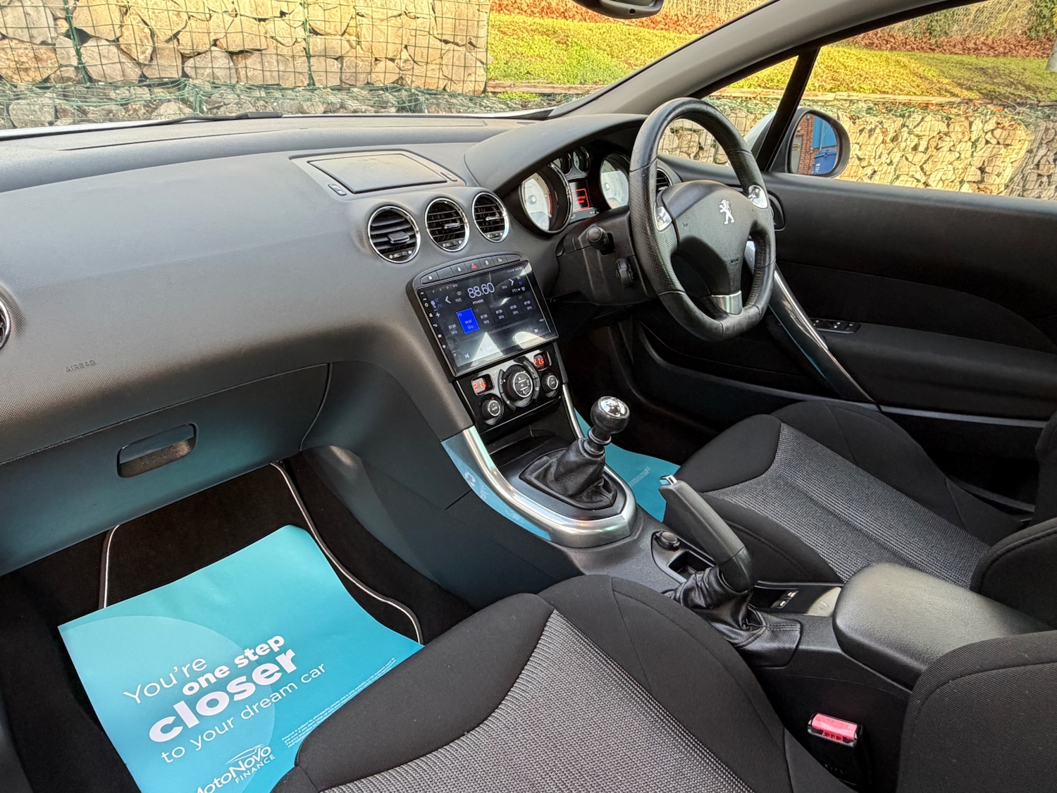 Used Peugeot 308 2013 for sale - 76780420: Photo 2