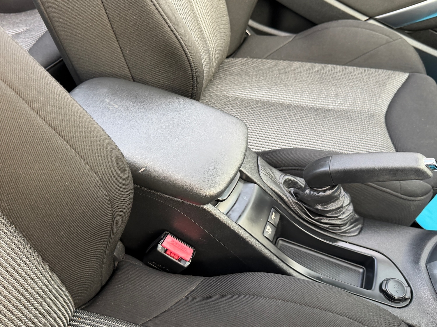 Used Peugeot 308 2013 for sale - 76780420: Photo 43