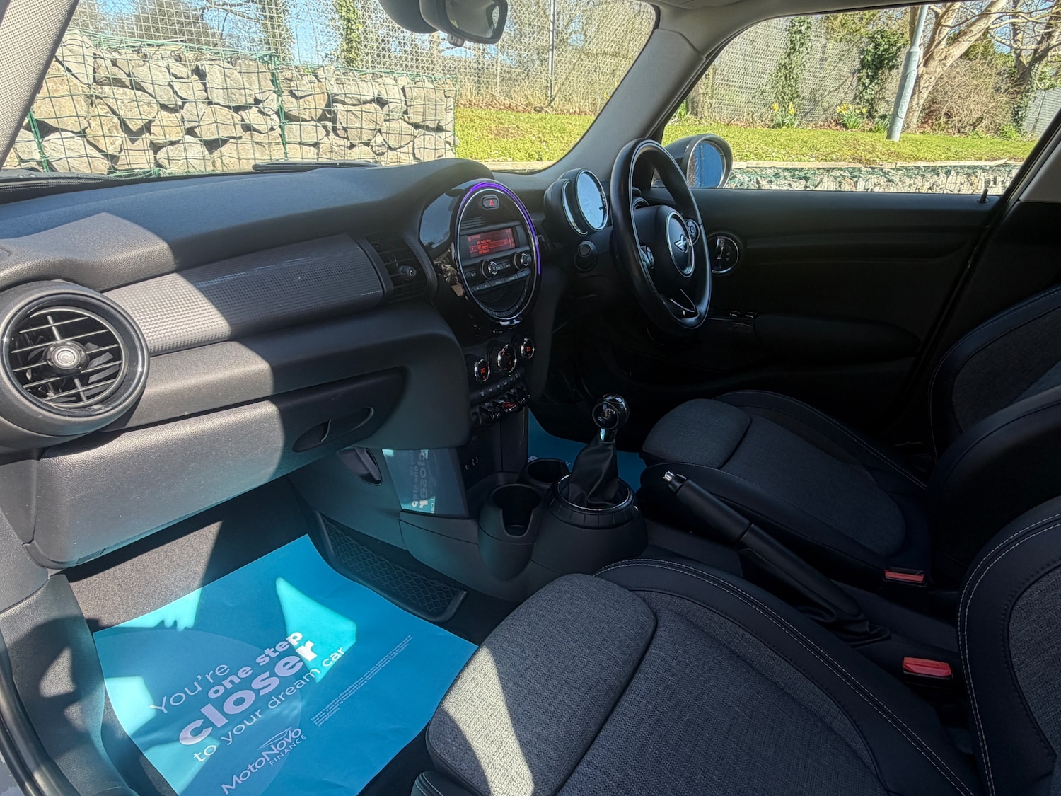 Used MINI Hatch 2015 for sale - 77918060: Photo 2