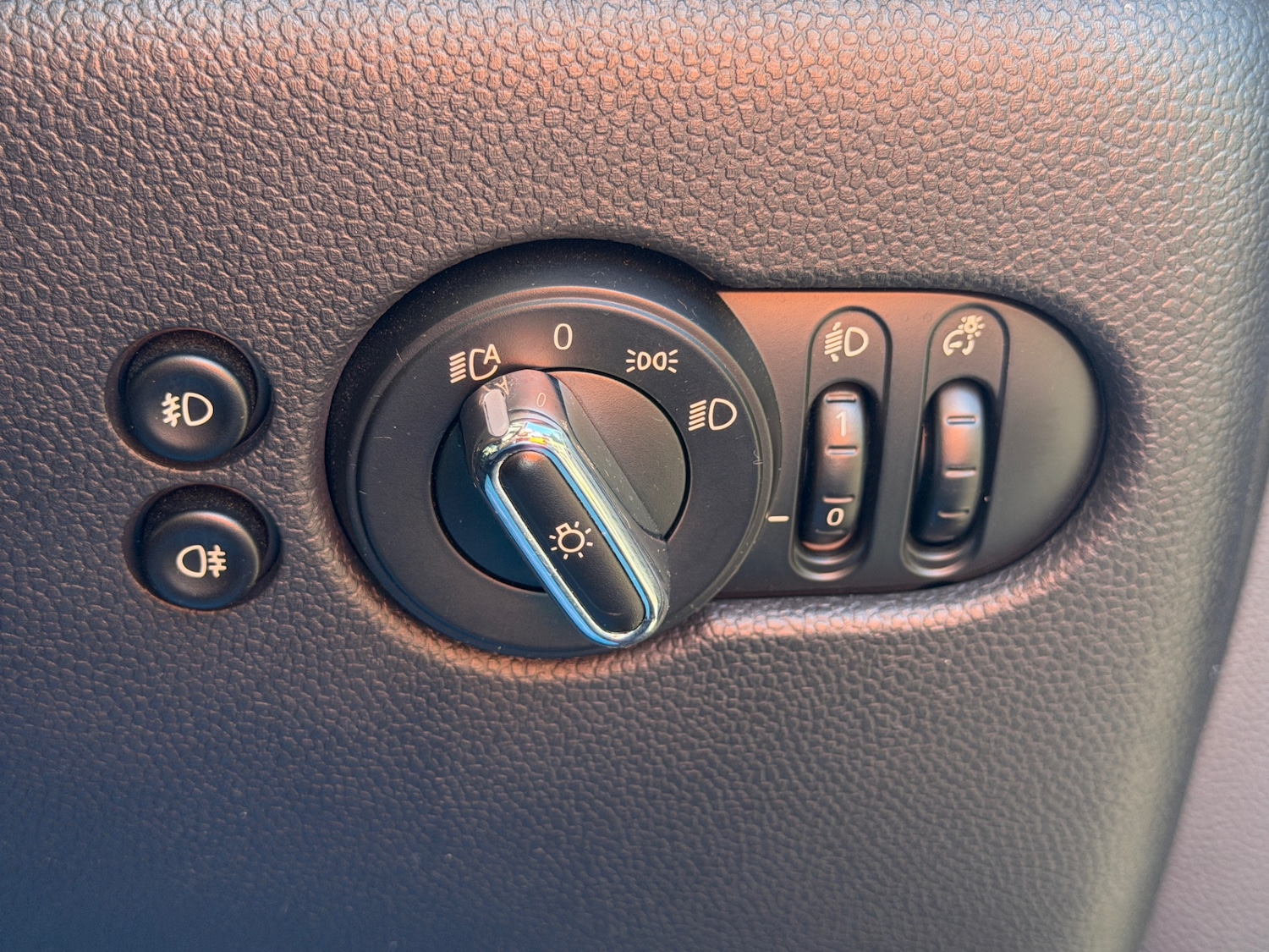 Used MINI Hatch 2015 for sale - 77918060: Photo 38