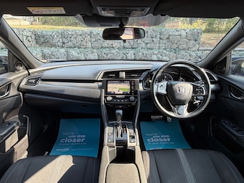 Used Honda Civic 2017 for sale - 79232197: Photo