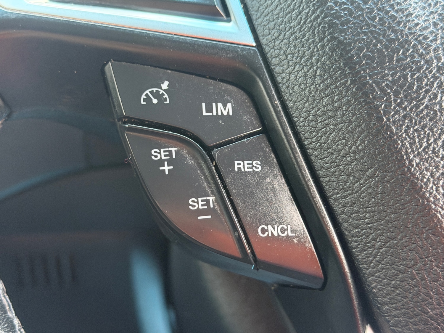 Used Ford Edge 2016 for sale - 77536145: Photo 45