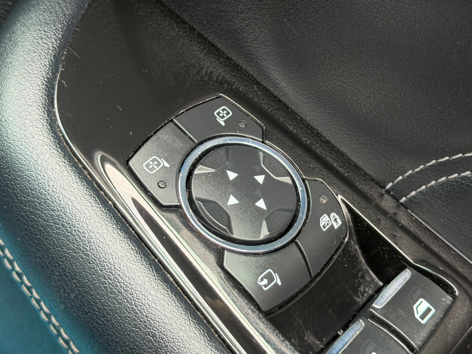 Used Ford Edge 2016 for sale - 77536145: Photo 49