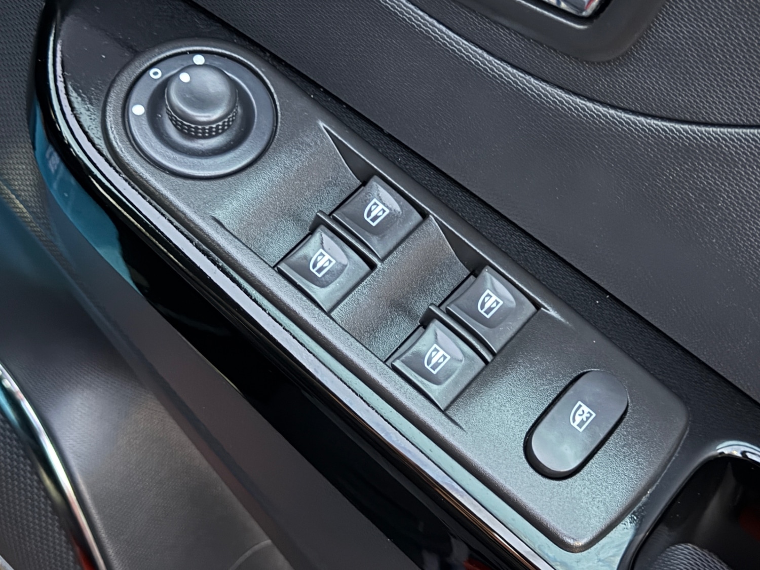 Used Renault Captur 2013 for sale - 76901772: Photo 39