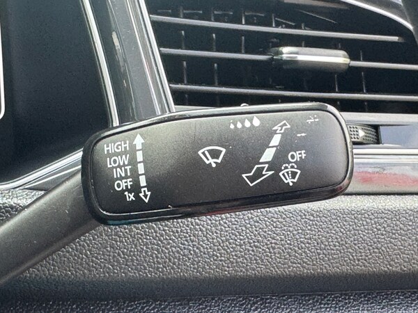 Used Volkswagen T-Roc 2020 for sale - 75566015: Photo 36