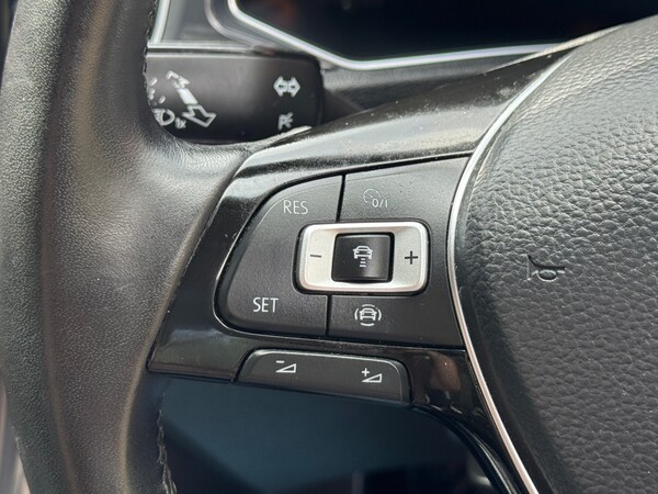 Used Volkswagen T-Roc 2020 for sale - 75566015: Photo 37