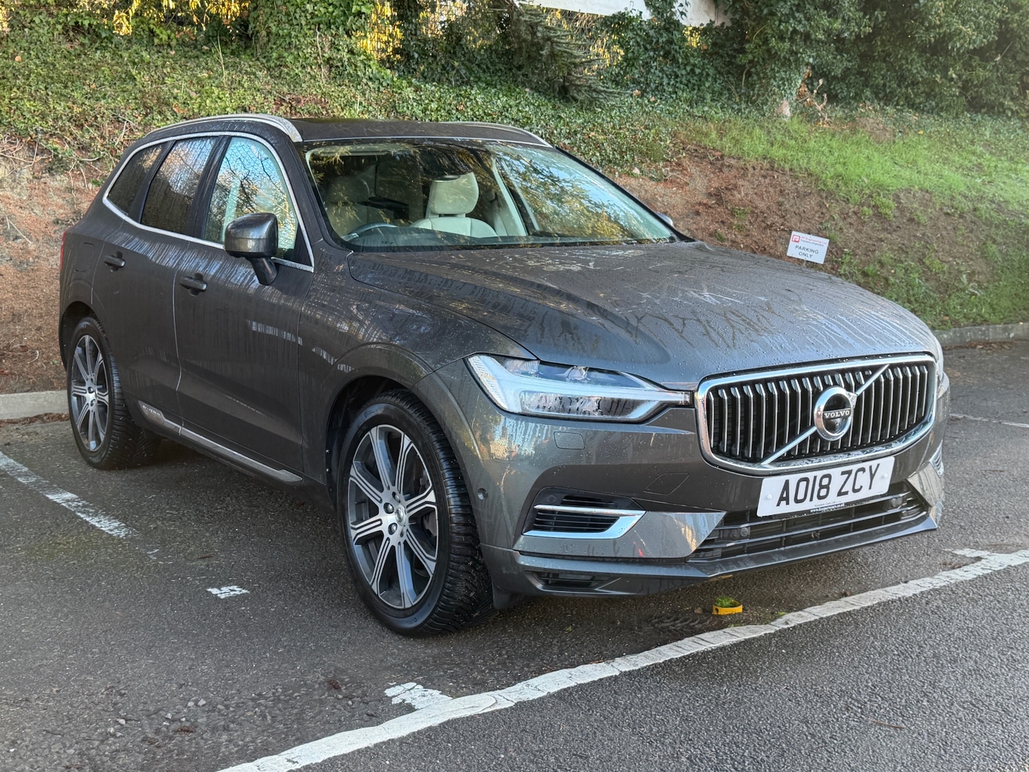 Used Volvo XC60 2018 for sale - 76517582: Photo 2