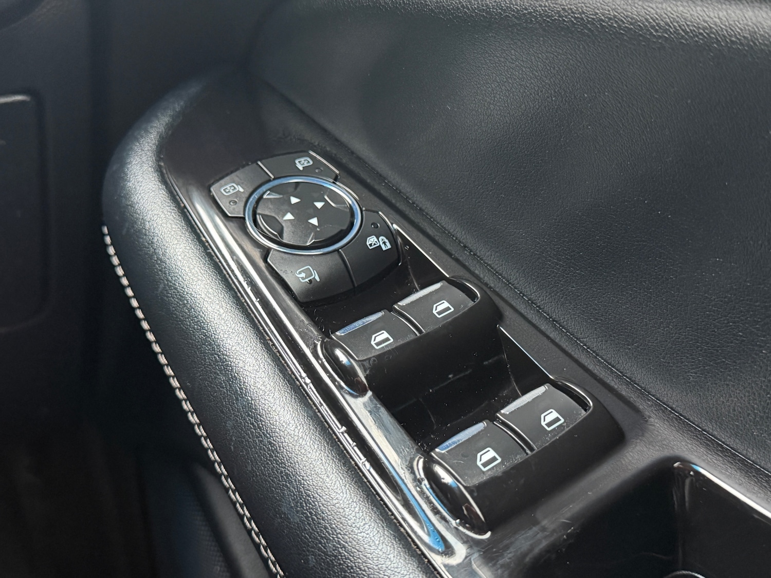 Used Ford Edge 2017 for sale - 76946014: Photo 43