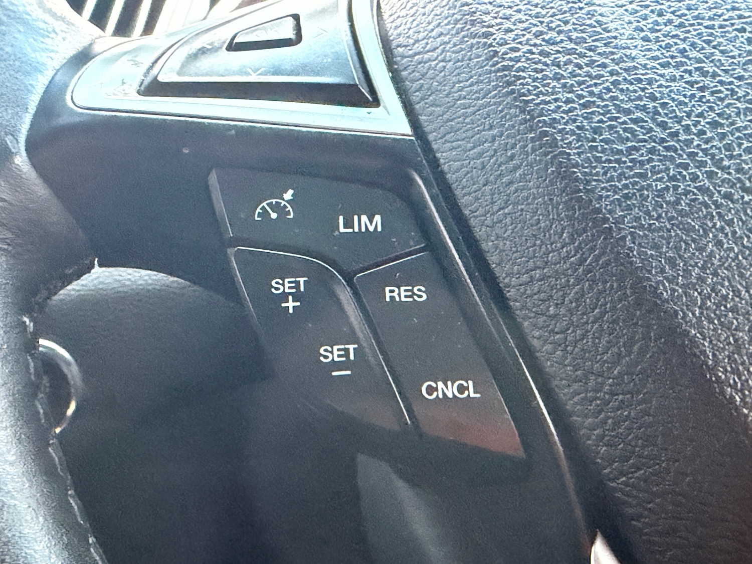 Used Ford Edge 2017 for sale - 76946014: Photo 46