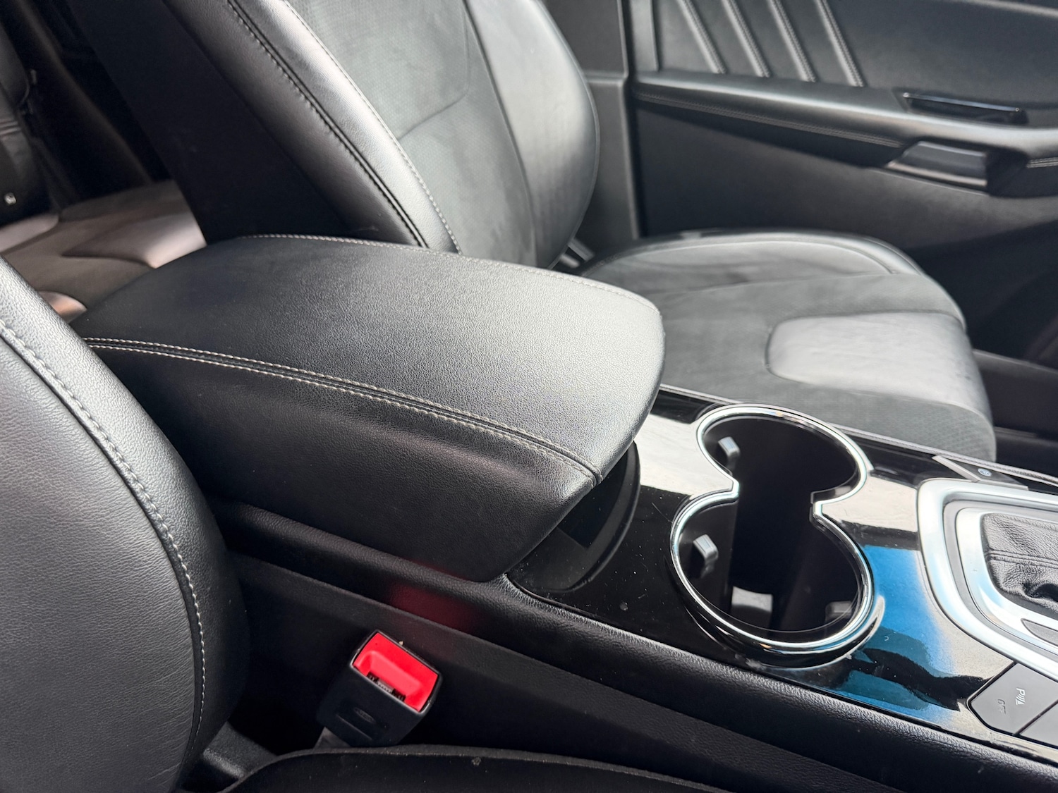 Used Ford Edge 2017 for sale - 76946014: Photo 54