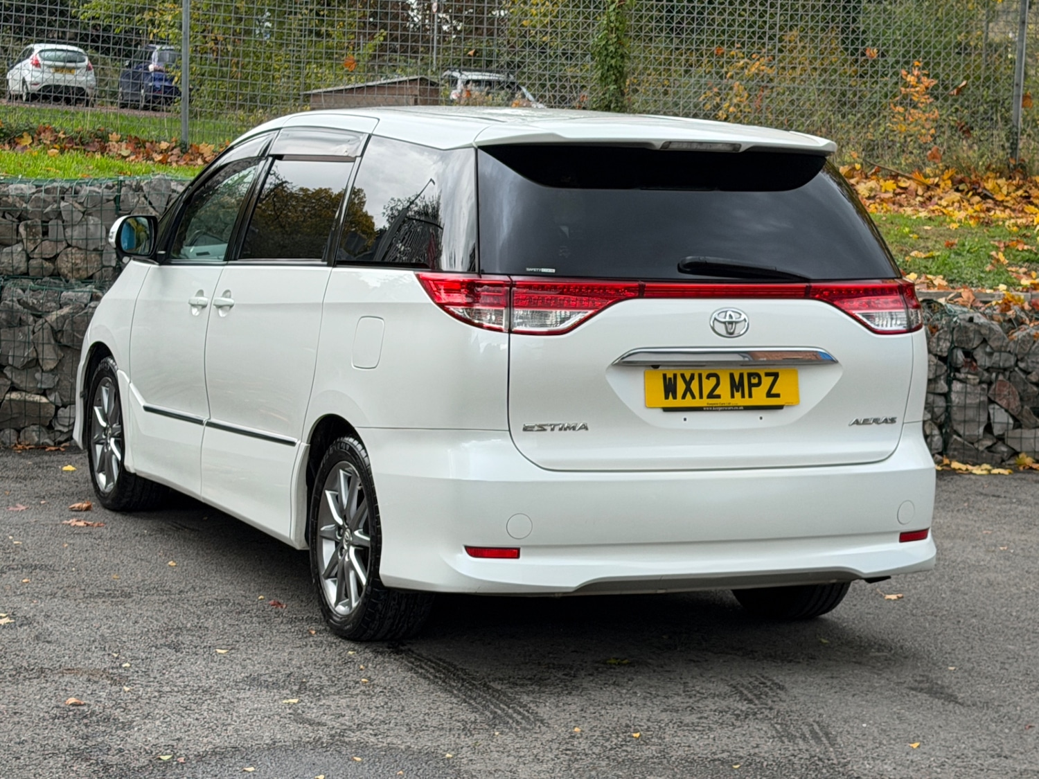 Used Toyota Estima 2023 for sale - 76353720: Photo 3