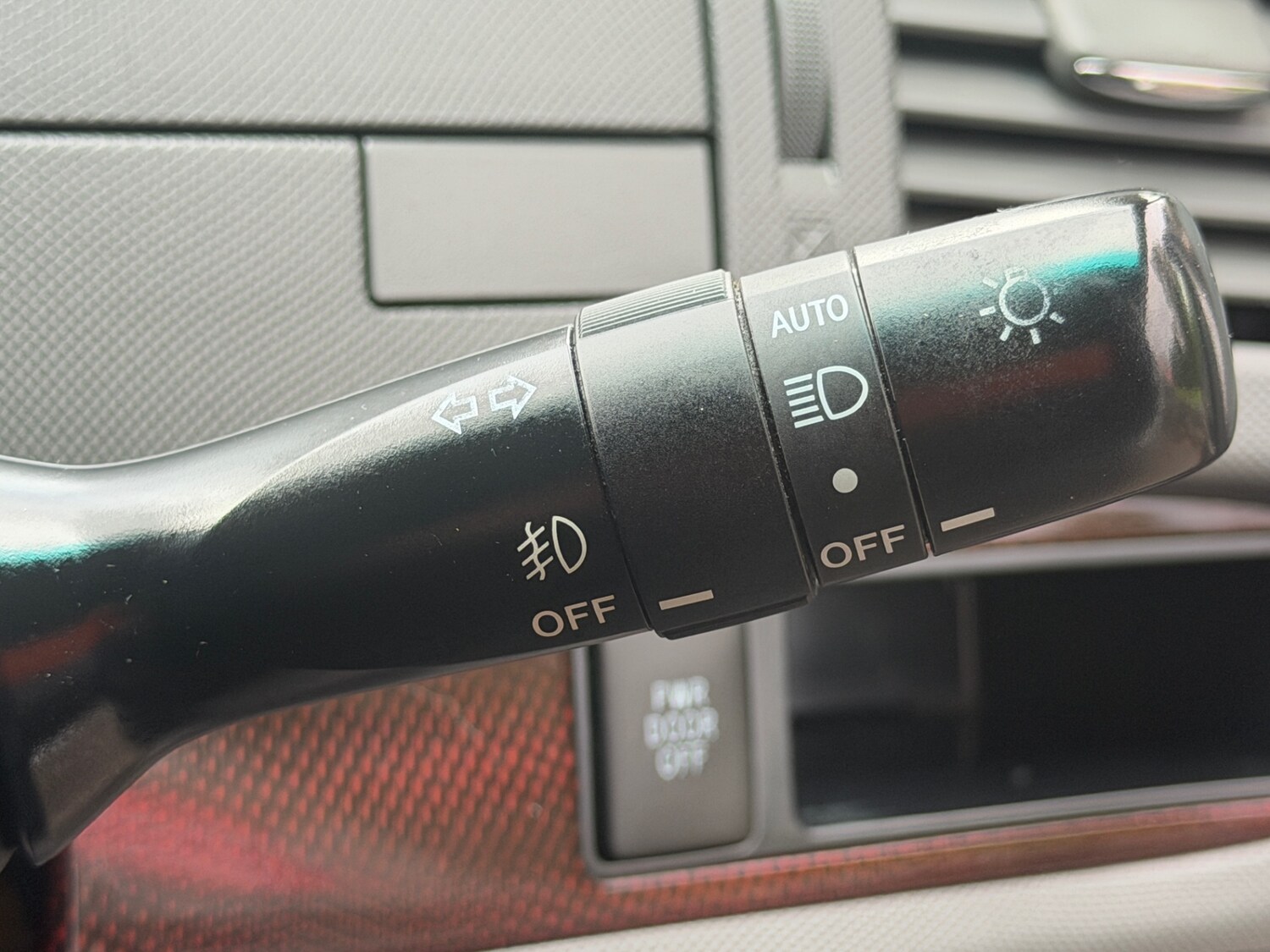 Used Toyota Estima 2023 for sale - 76353720: Photo 32