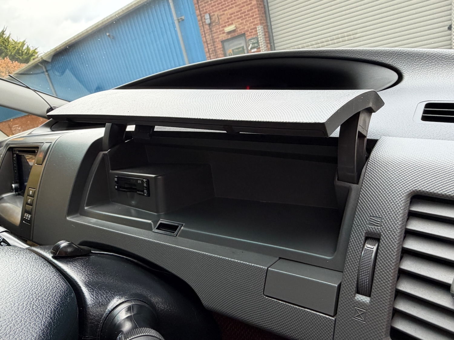 Used Toyota Estima 2023 for sale - 76353720: Photo 39