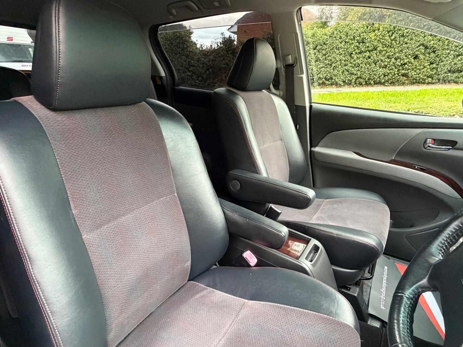 Used Toyota Estima 2023 for sale - 76353720: Photo 8