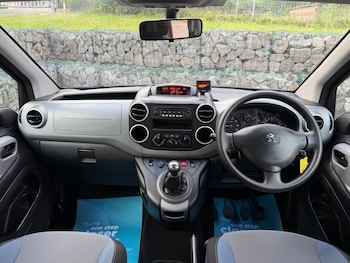 Used Peugeot Partner Tepee 2015 for sale - 78812719: Photo