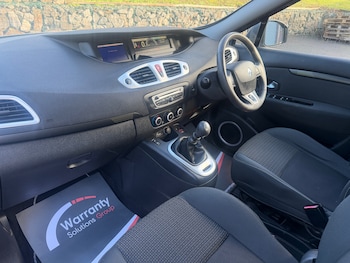 Used Renault Grand Scenic 2010 for sale - 77432266: Photo