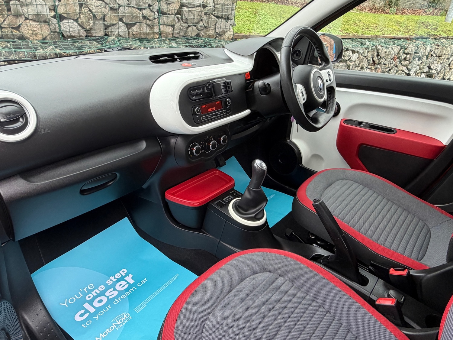 Used Renault Twingo 2016 for sale - 77536118: Photo 2