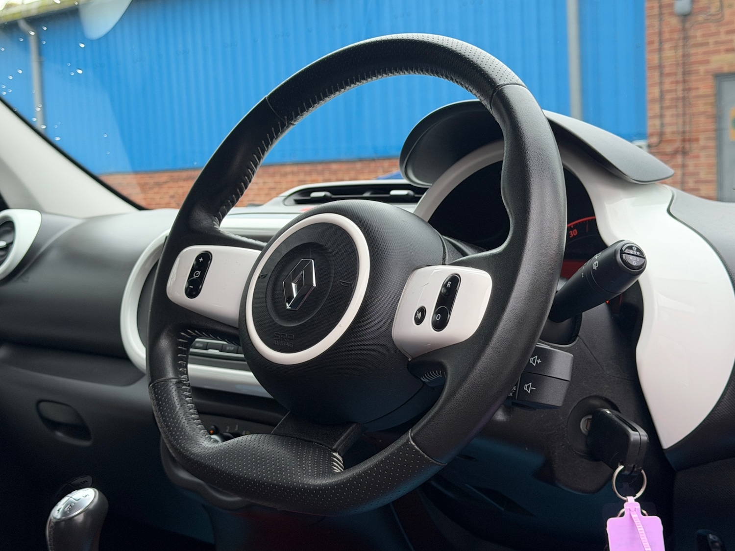 Used Renault Twingo 2016 for sale - 77536118: Photo 25