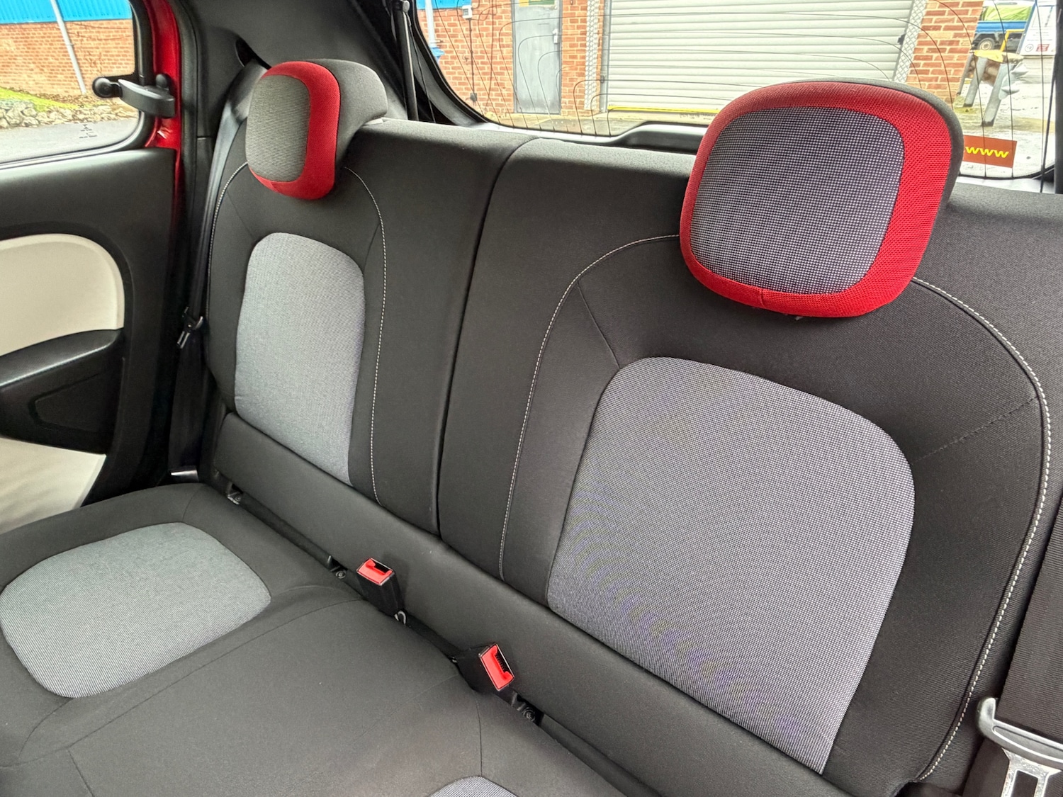 Used Renault Twingo 2016 for sale - 77536118: Photo 9