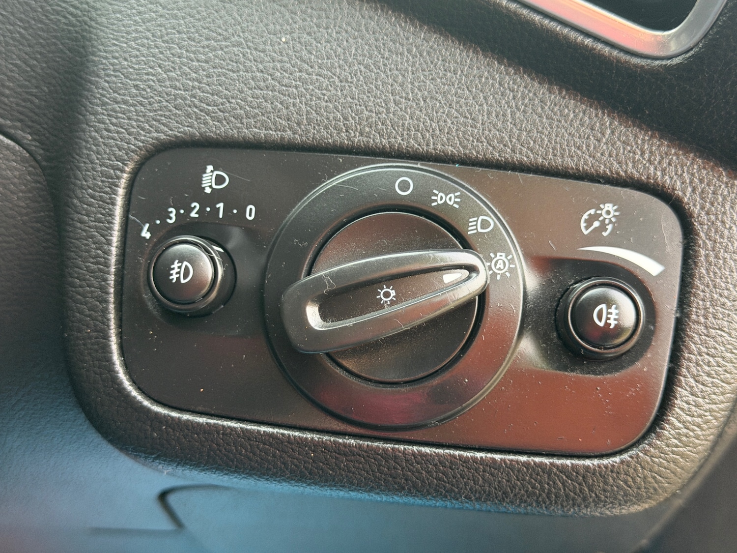 Used Ford Kuga 2013 for sale - 77069731: Photo 38