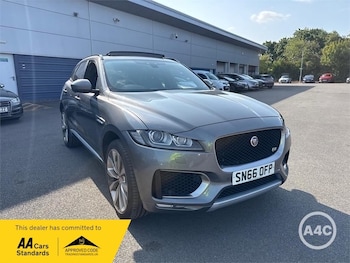 Used Jaguar F-Pace 2016 for sale - 75629398: Photo